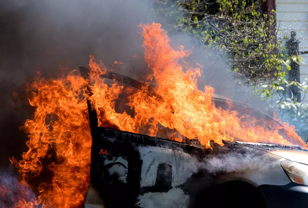 Yakima Woman Buys Jeep With Stimmy Money, Catches Fire In Minutes!