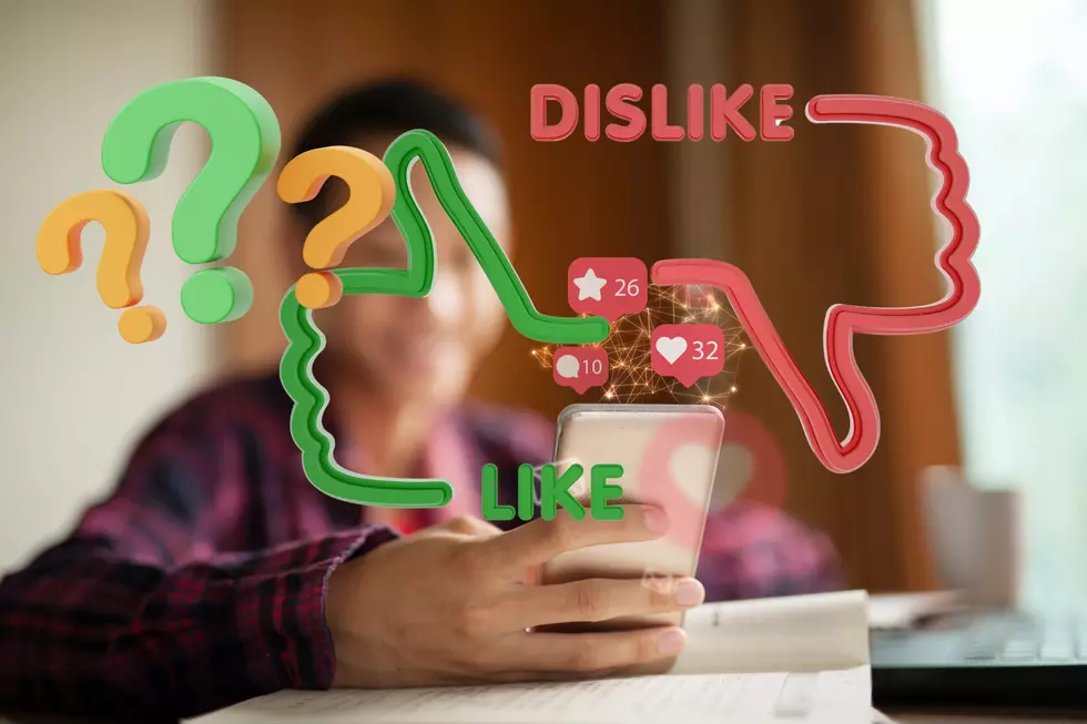POLL: When Should Washington Kids Be On Social Media?